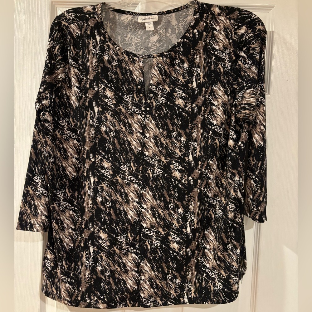 Women's Black and Brown Patterned Top